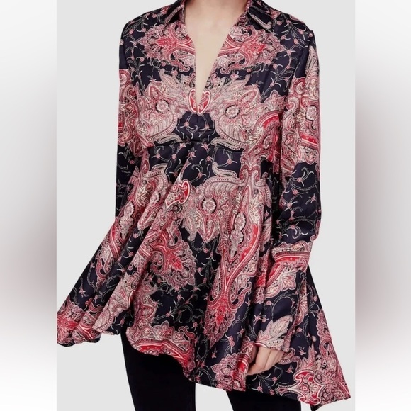 Free People FIELDS OF BUTTERFLIES Tunic Top Shirt Women's Size Small OB890626 - Picture 1 of 10